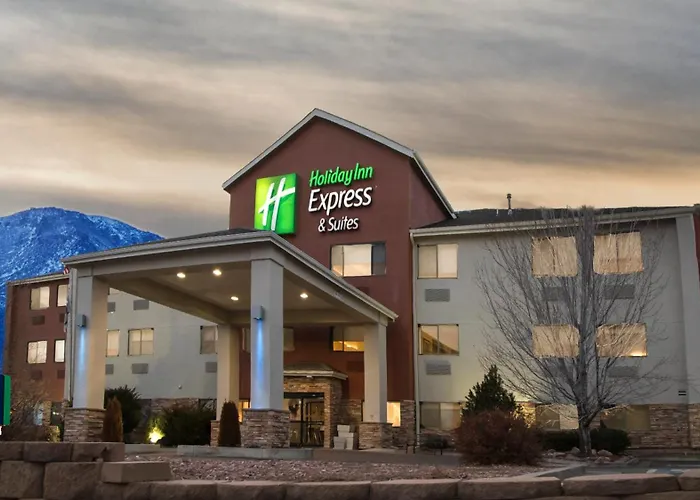 Holiday Inn Express & Suites North By Ihg